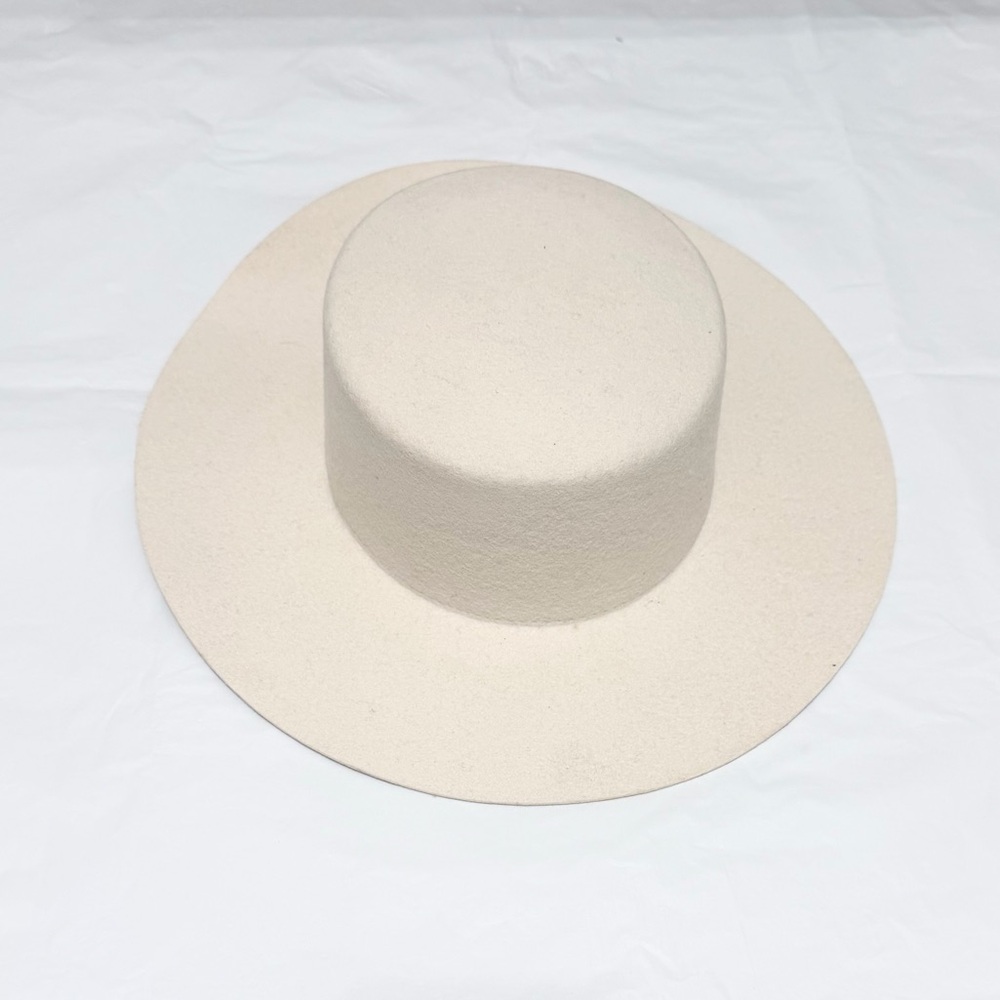 GIGI PIP Dahlia Boater Hat in Off White Size 55 (XS) - Picture 4 of 8